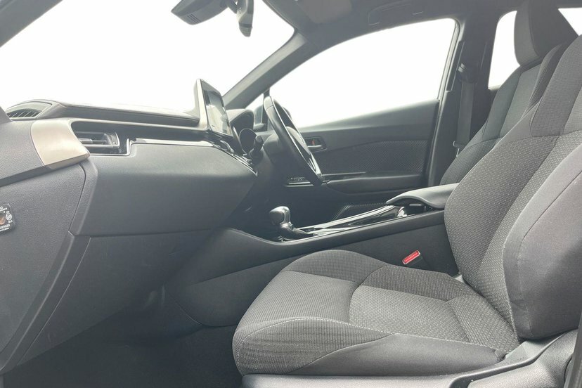 Toyota C-Hr 1.8 Vvt-h Dynamic Suv Hybrid Cvt 122 P YE68HZB Silver #2