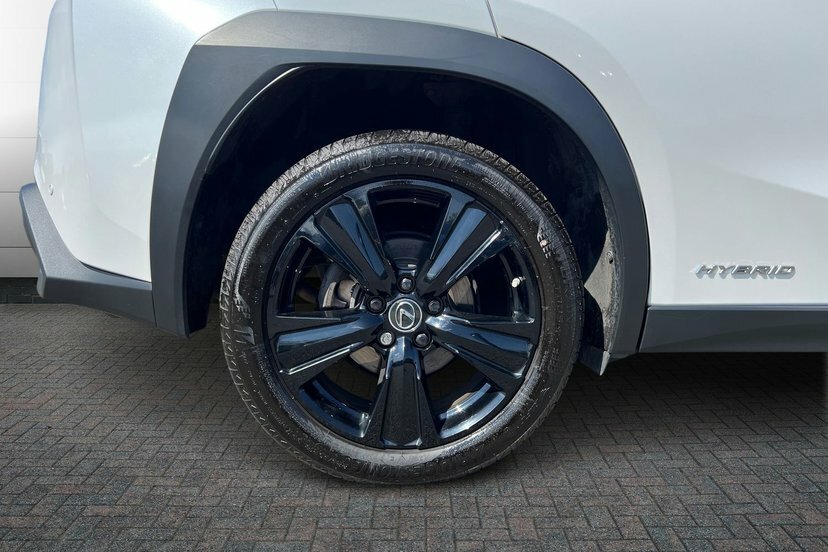 Lexus UX 2.0 250H Premium Sport Edition Suv Hybr SD22YJV White #5