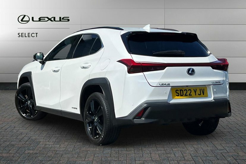 Lexus UX 2.0 250H Premium Sport Edition Suv Hybr SD22YJV White #3