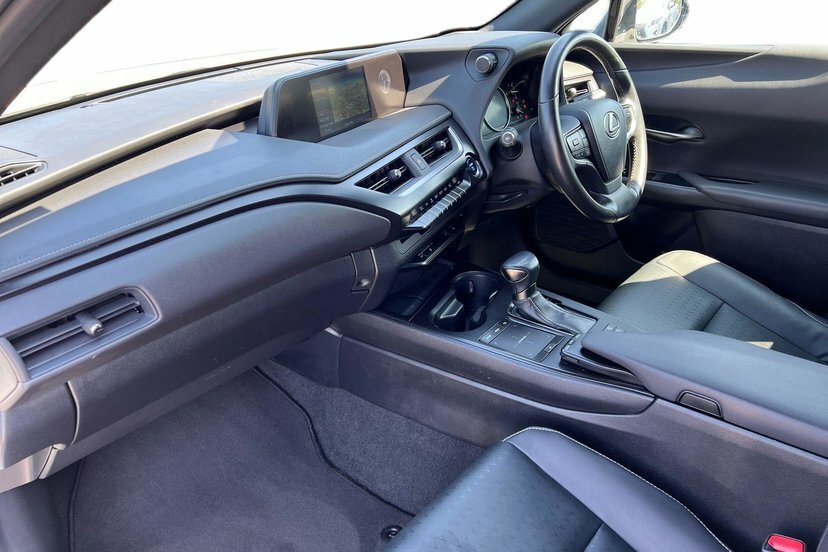 Lexus UX 2.0 250H Premium Sport Edition Suv Hybr SD22YJV White #2