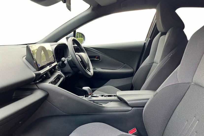Toyota C-Hr 1.8 Vvt-h Design Suv Hybrid Cvt 140 Ps GJ24ZXN #2