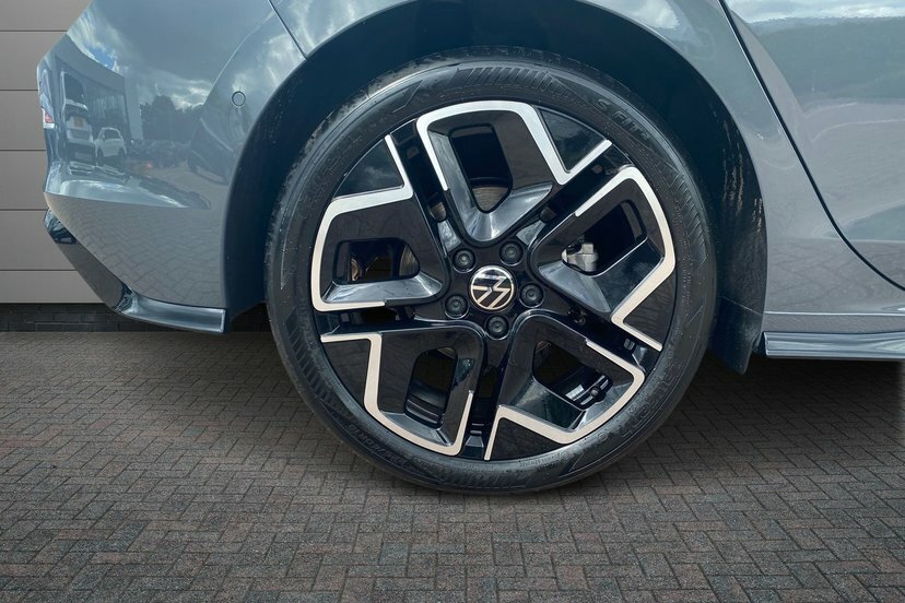 Volkswagen Golf 2.0 Tdi R-line Hatchback Dsg 150 Ps Grey #5