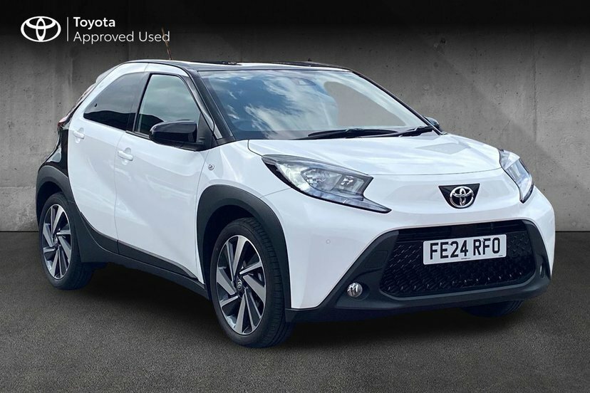Toyota Aygo X 1.0 Vvt-i Edge Hatchback 72 Ps FE24RFO White