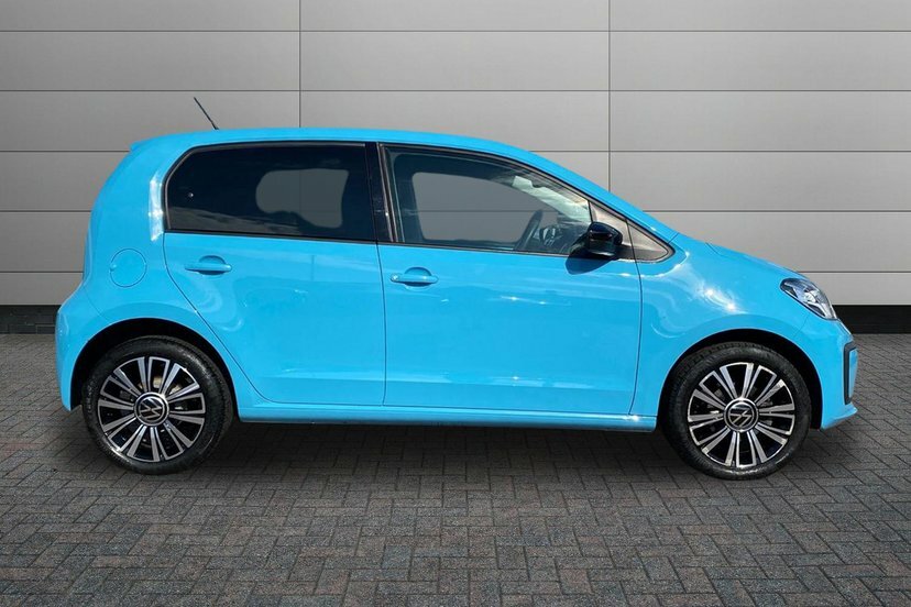 Volkswagen Up 1.0 Black Edition Hatchback 65 MC72JWK Black #4
