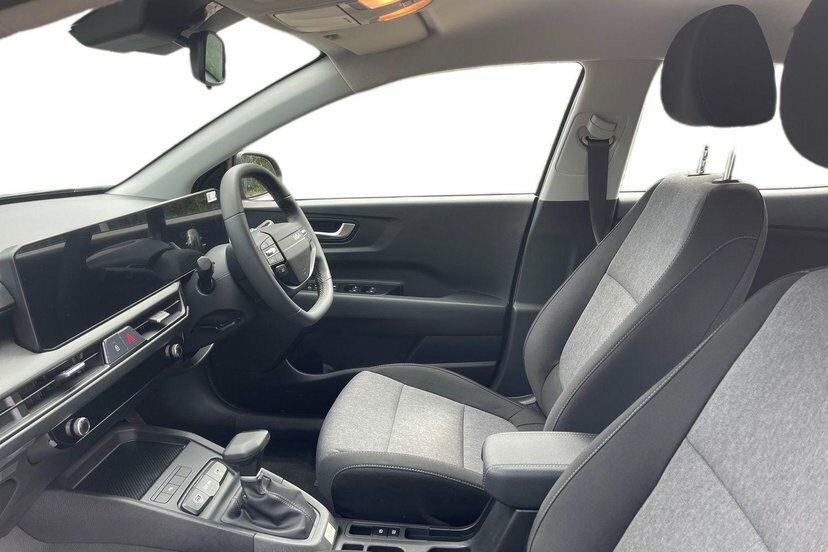 Kia Stonic 1.0 T-gdi Pure Suv Dct 98 Bhp Black #4