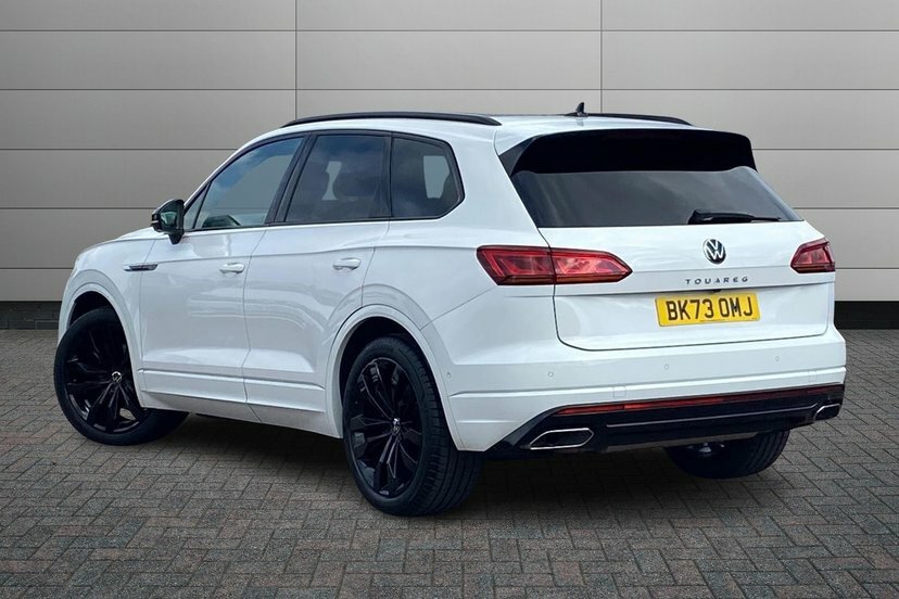 Volkswagen Touareg 3.0 Tdi V6 Black Edition Suv Tiptronic BK73OMJ White #3