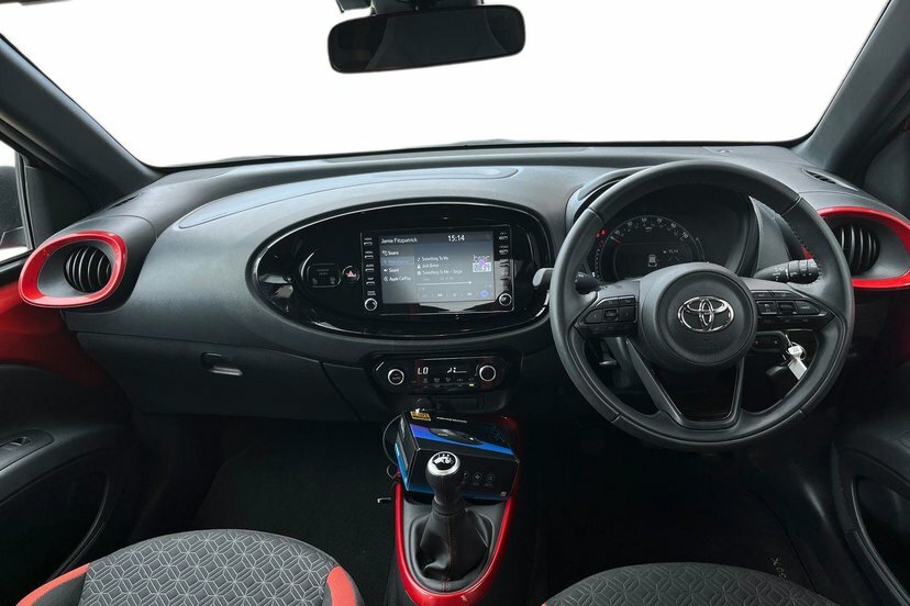 Toyota Aygo X 1.0 Vvt-i Edge Hatchback 72 Ps DA73FHV Red #6