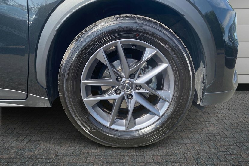 Lexus LBX 1.5 Vvt-ie Urban Suv Hybrid E-cvt 136 FP25EWU Black #5