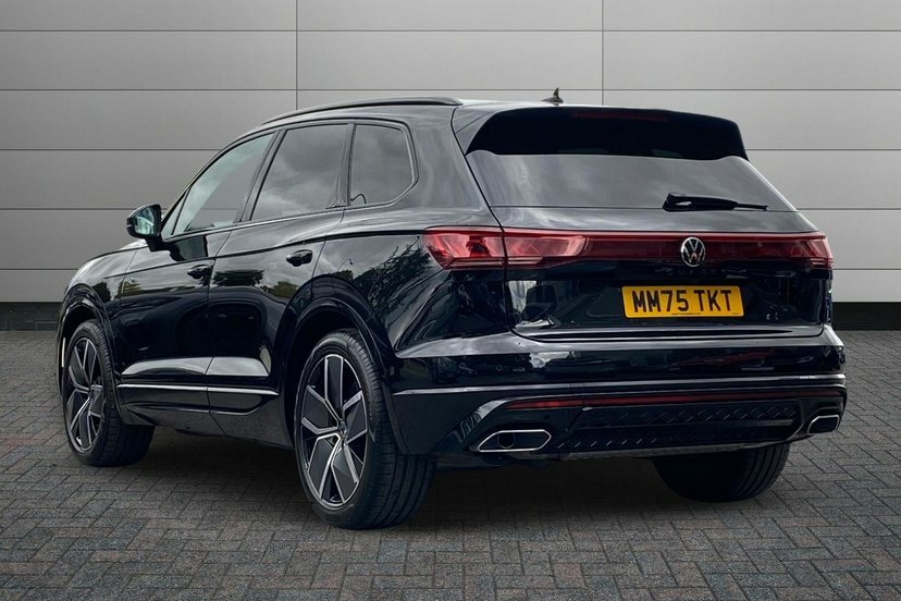Volkswagen Touareg 3.0 Tdi V6 Black Edition Suv Tiptronic MM75TKT Black #3