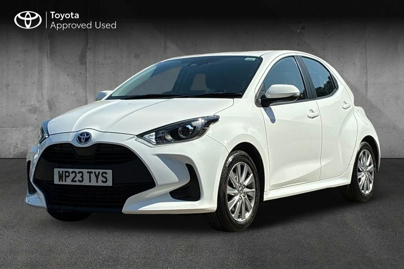 Toyota Yaris 1.5 Vvt-h Icon Hatchback Hybrid E-cvt WP23TYS White #3