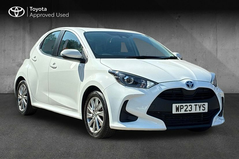 Toyota Yaris 1.5 Vvt-h Icon Hatchback Hybrid E-cvt White