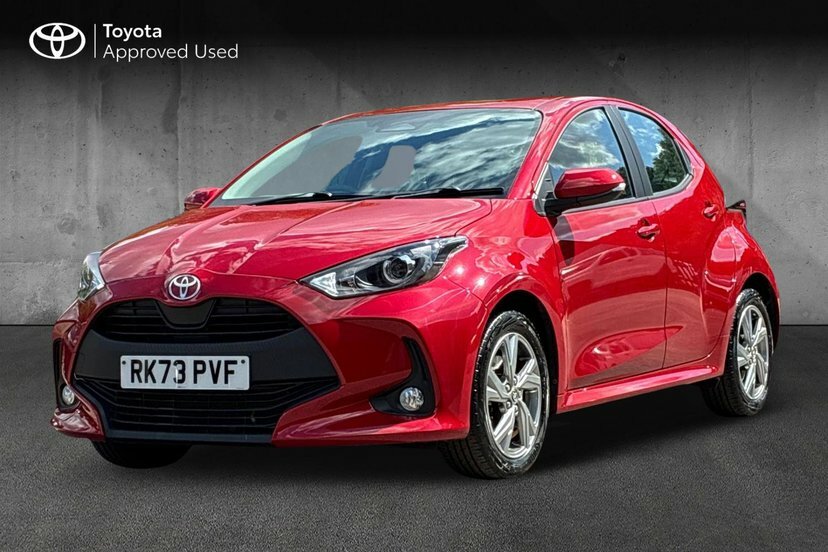Toyota Yaris 1.5 Vvt-h Icon Hatchback Hybrid E-cvt RK73PVF Red #3