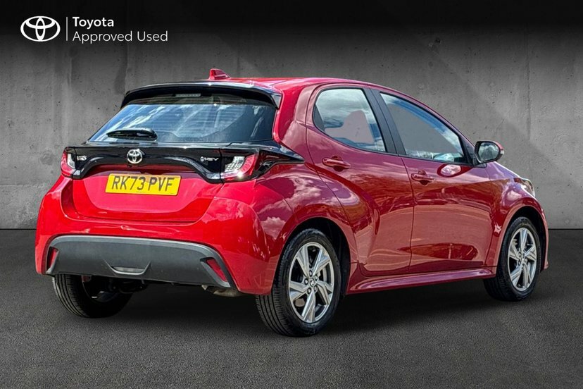Toyota Yaris 1.5 Vvt-h Icon Hatchback Hybrid E-cvt RK73PVF Red #2