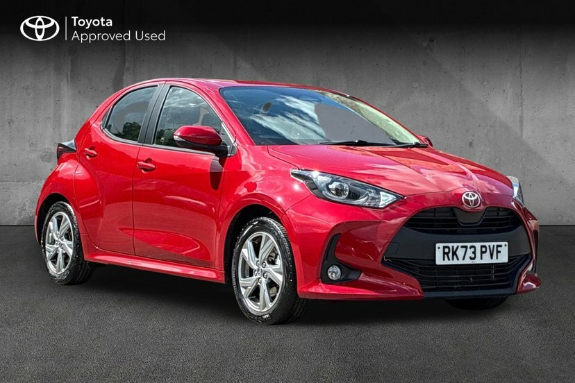 Toyota Yaris 1.5 Vvt-h Icon Hatchback Hybrid E-cvt Red