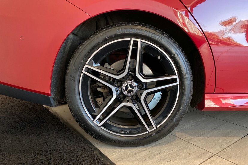 Mercedes-Benz CLA Class Cla200 Amg Line Executive Shooting Brake Pet KU72MFA Red #4