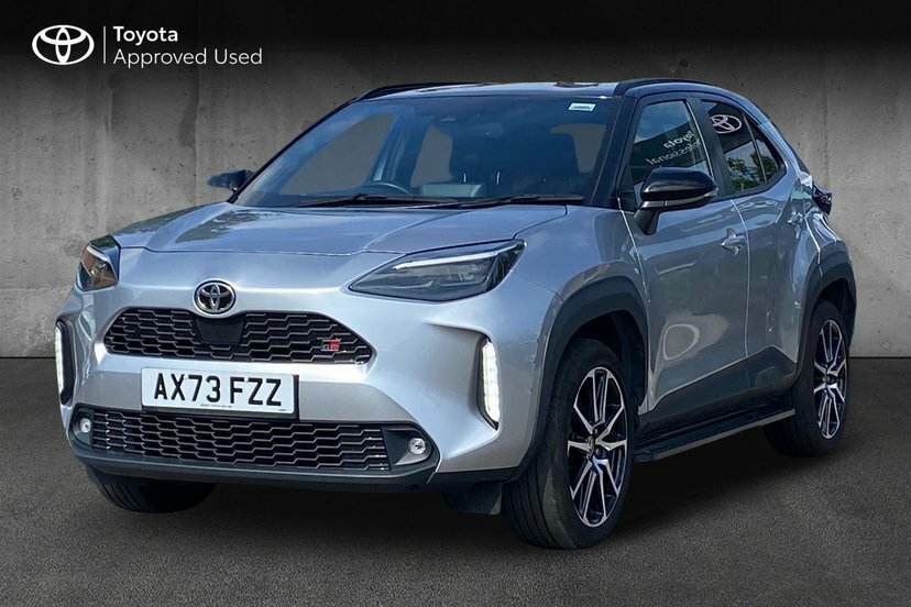 Toyota Yaris Cross 1.5 Vvt-h Gr Sport Suv Hybrid E-cvt 11 AX73FZZ Black #3