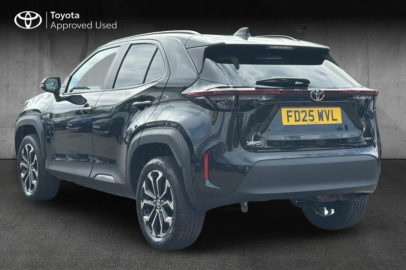 Toyota Yaris Cross 1.5 Vvt-h Design E-cvt FD25WVL Black #4