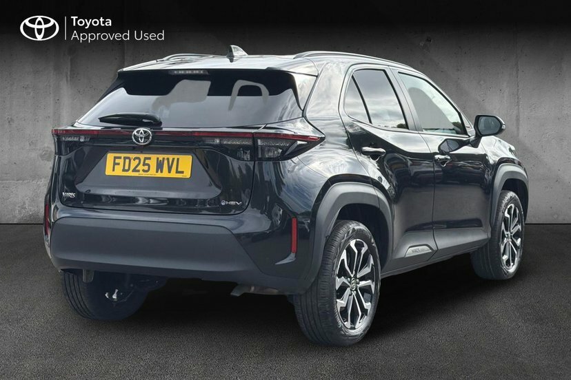 Toyota Yaris Cross 1.5 Vvt-h Design E-cvt FD25WVL Black #2