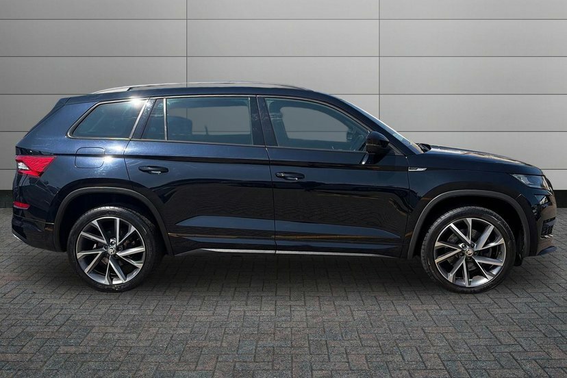 Skoda Kodiaq 2.0 Tsi Sportline Suv Dsg 4Wd 7 Seat Black #4