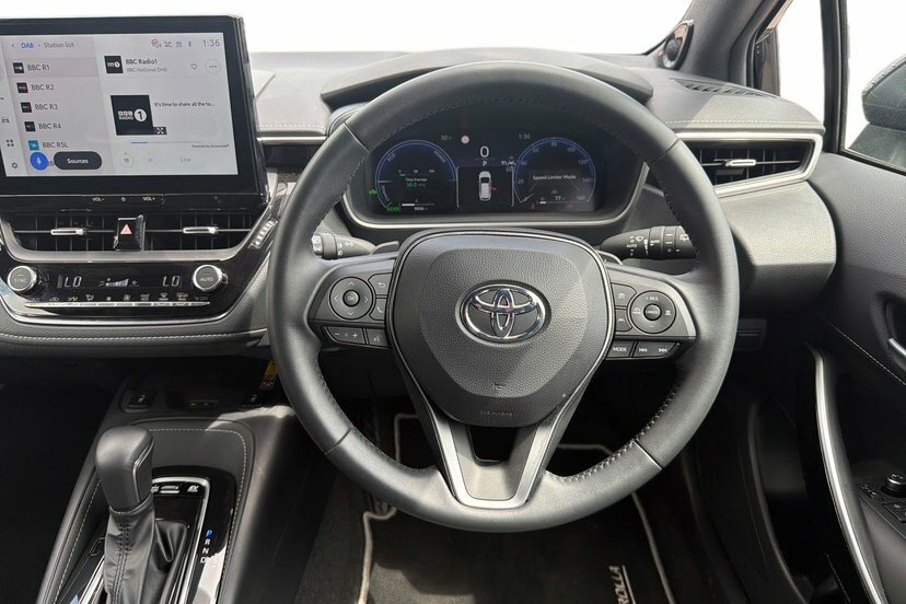 Toyota Corolla 2.0 Vvt-h Excel Touring Sports Cvt FD25LHF Black #6