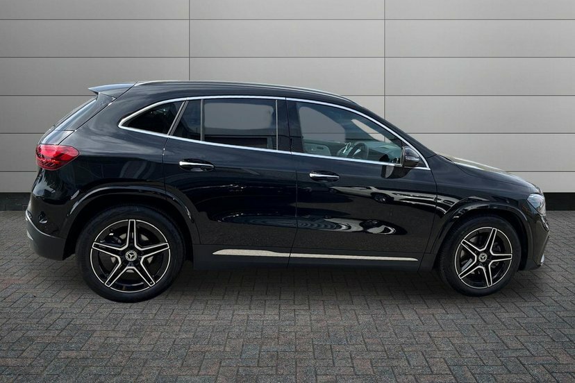 Mercedes-Benz GLA Class Gla200d Amg Line Executive KR75LBV Black #3