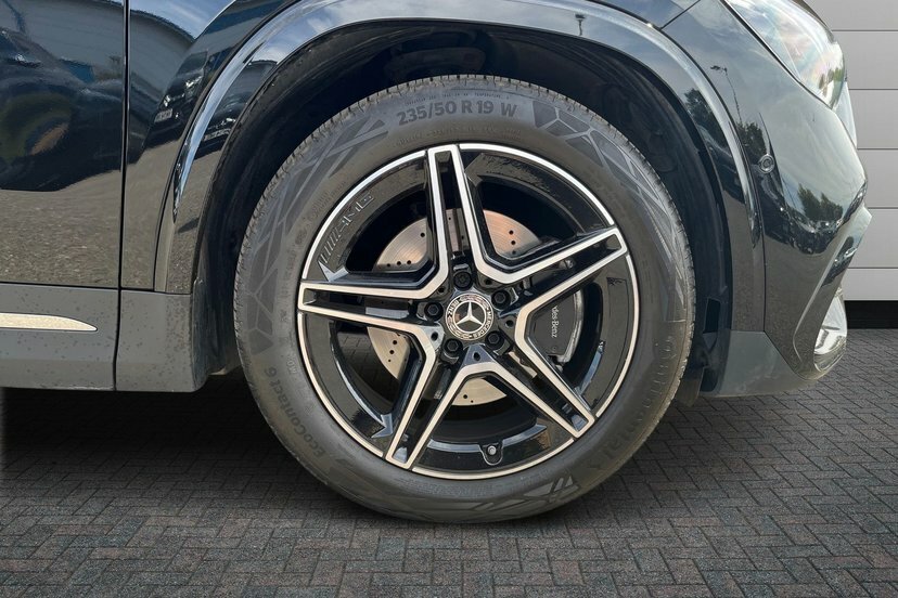 Mercedes-Benz GLA Class Gla200d Amg Line Executive KR75LBV Black #4