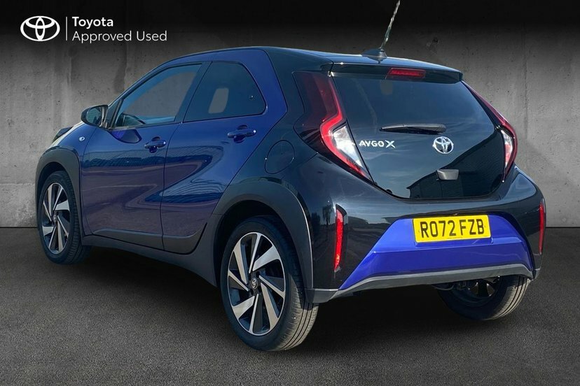 Toyota Aygo X 1.0 Vvt-i Edge Hatchback 72 Ps RO72FZB Blue #3