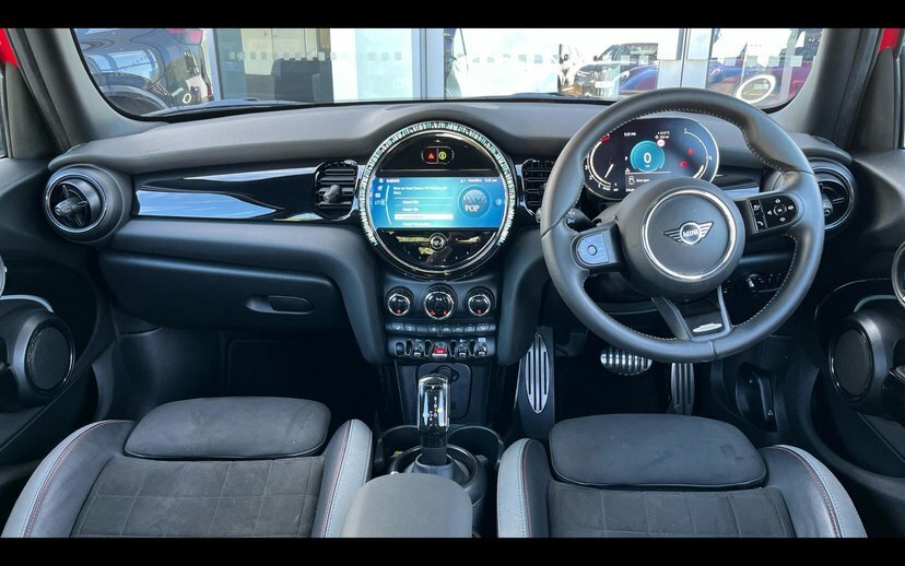Mini Hatch 5-Door Hatch Cooper Sport GY73WCA Red #4