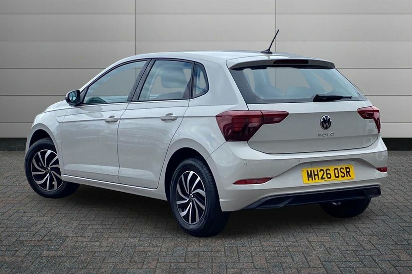 Volkswagen Polo 1.0 Tsi Life Hatchback 95 Ps MH26OSR Grey #3