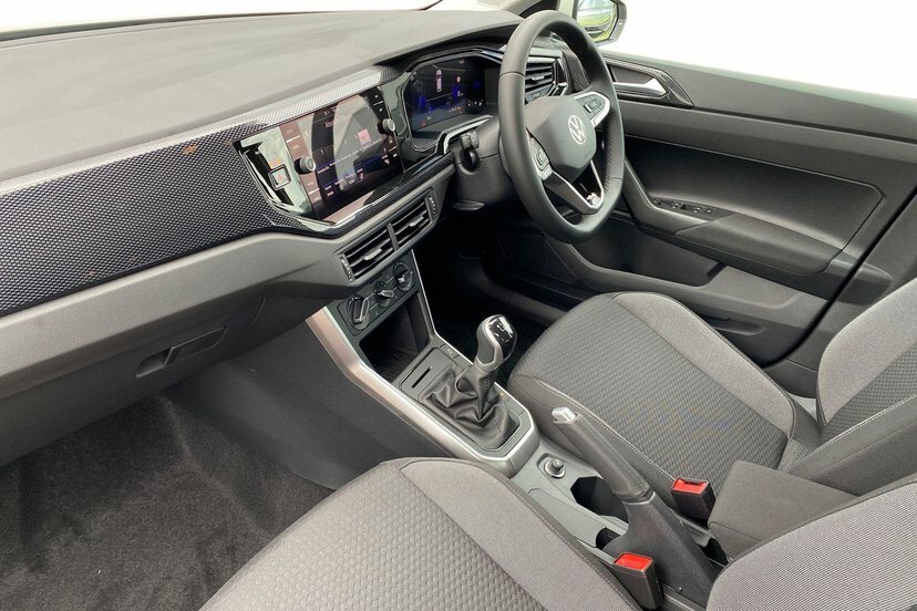 Volkswagen Polo 1.0 Tsi Life Hatchback 95 Ps MH26OSR Grey #2