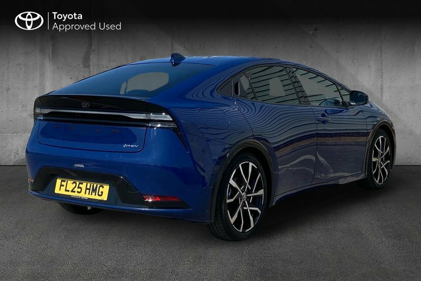 Toyota Prius 2.0 13.6Kwh Excel Hatchback Plug-in Hyb FL25HMG Blue #2