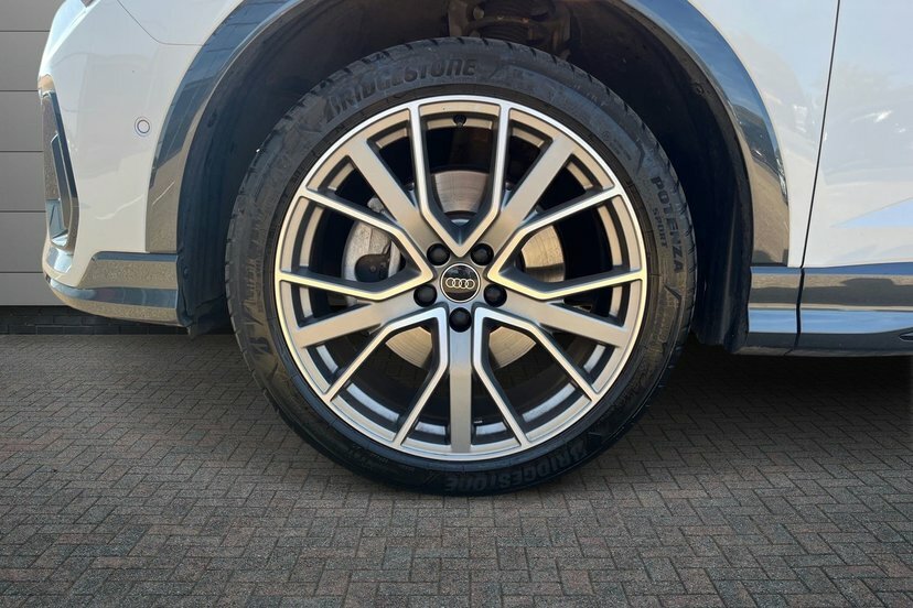 Audi Q3 1.4 Tfsie 45 Vorsprung Sportback Plug-i White #5