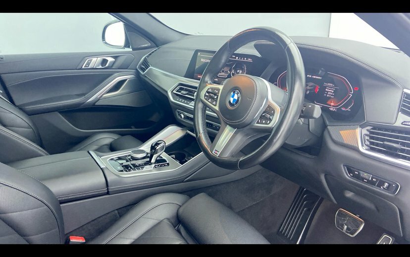 BMW X6 X6 M50i Blue #6