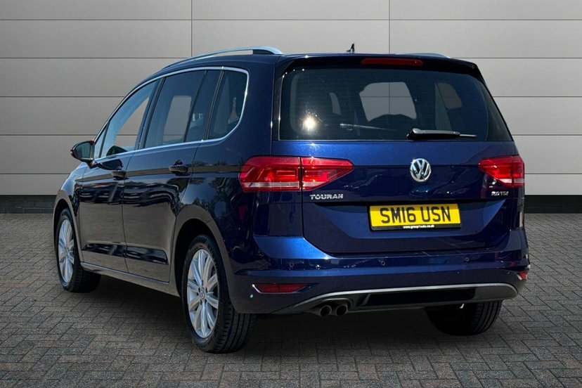 Volkswagen Touran 1.2 Tsi Se Black #3