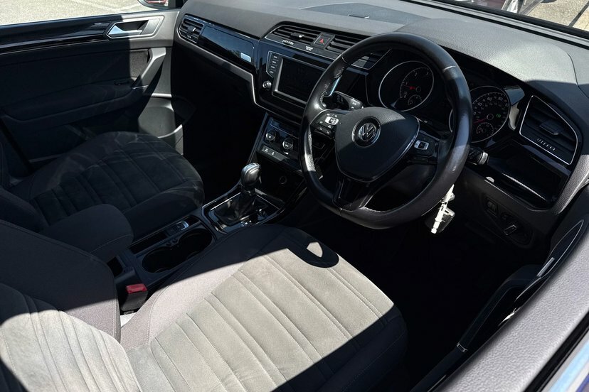 Volkswagen Touran 1.2 Tsi Se Black #31