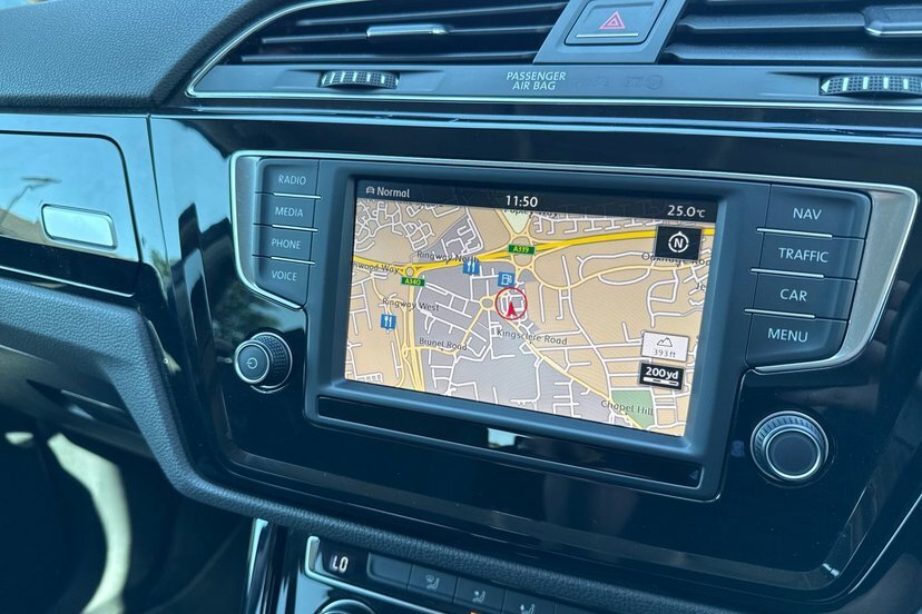 Volkswagen Touran 1.2 Tsi Se Black #27
