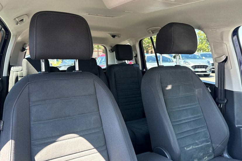 Volkswagen Touran 1.2 Tsi Se Black #32