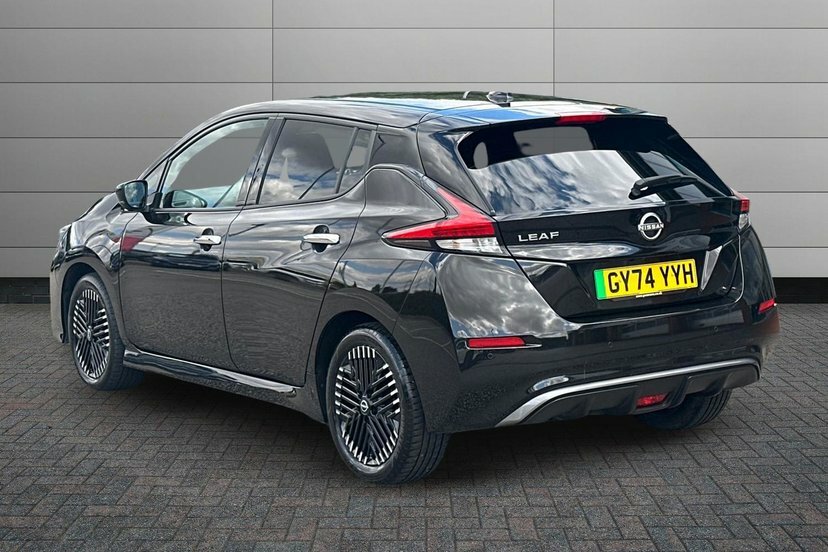 Nissan Leaf 39Kwh N-connecta Hatchback 150 GY74YYH Black #3
