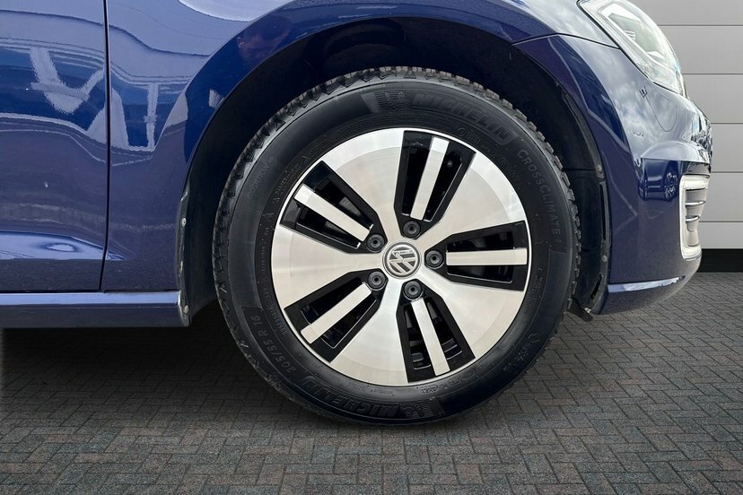 Volkswagen e-Golf 35.8Kwh E-golf Hatchback 136 Ps Blue #5