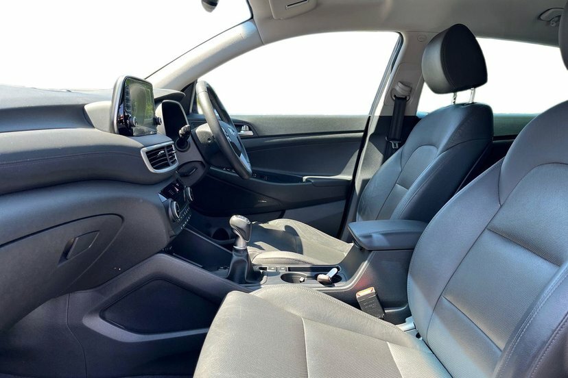 Hyundai Tucson 1.6 Gdi Premium Suv 132 Ps Grey #2