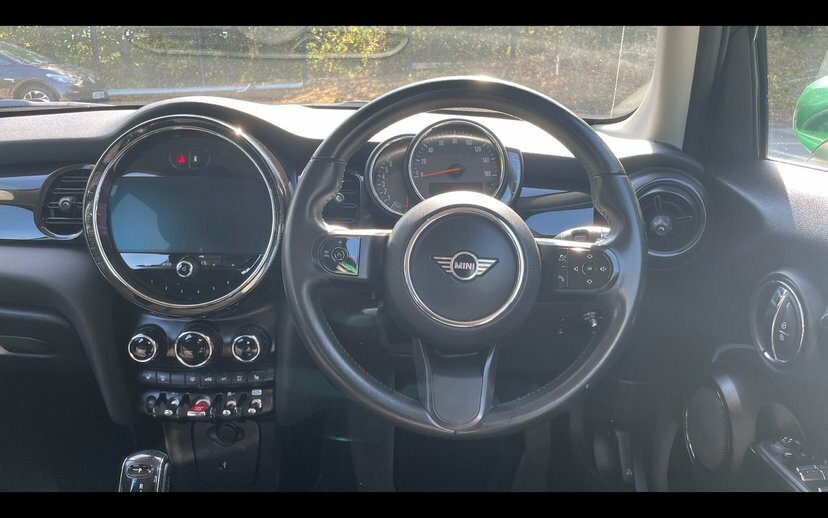 Mini Hatch 5-Door Hatch Cooper Classic LL72XMM Green #5
