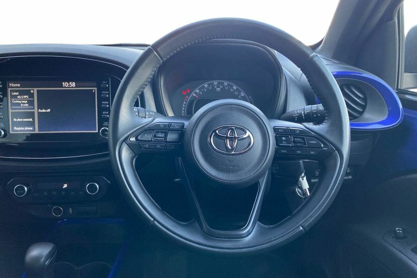 Toyota Aygo X 1.0 Vvt-i Edge Hatchback X-shift 72 Ps MP73XYA Black #6