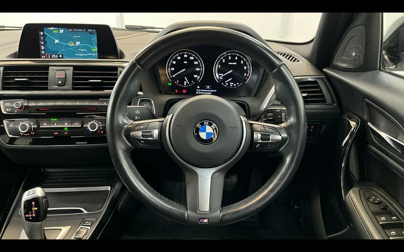 BMW 1 Series 118I M Sport Shadow Edition 5-Door EG19WXX White #5