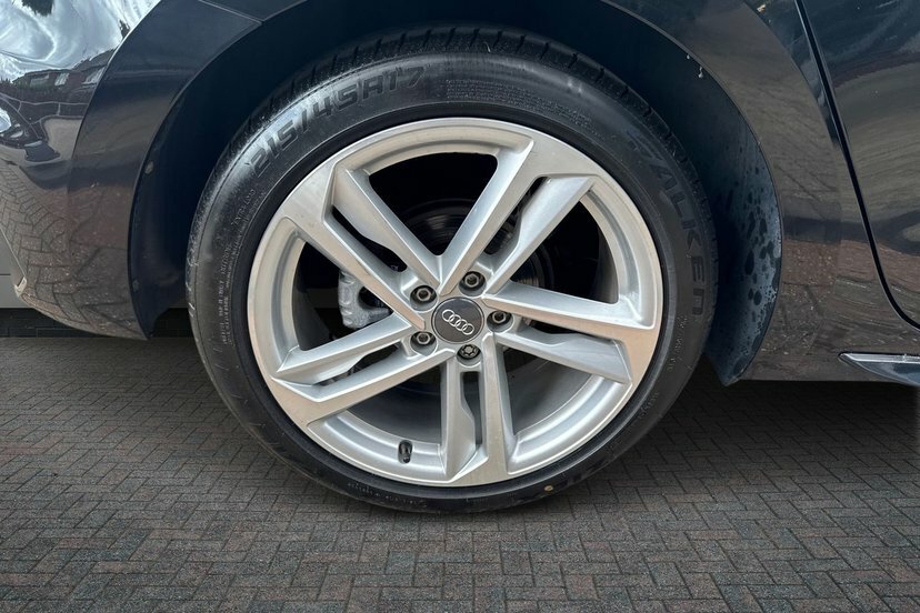 Audi A1 1.5 Tfsi 35 S Line Sportback S Tronic Black #5