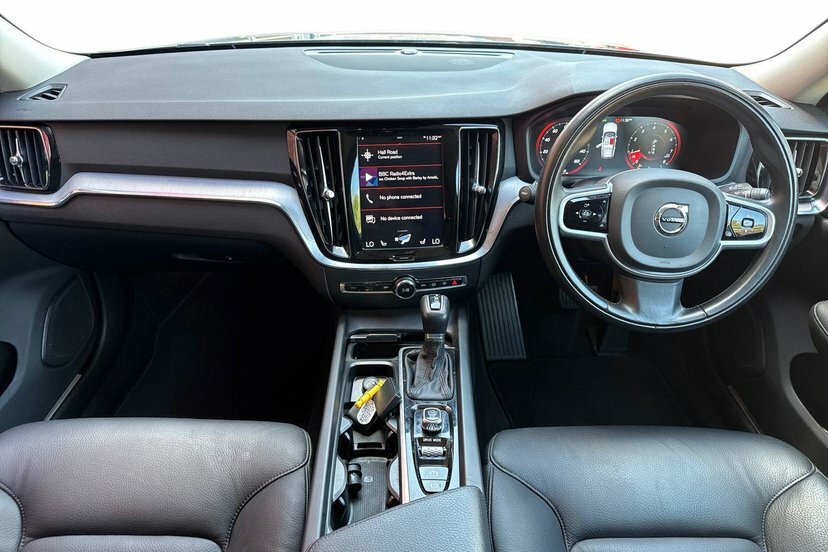 Volvo V60 2.0 T4 Momentum Plus Estate 190 P Grey #6