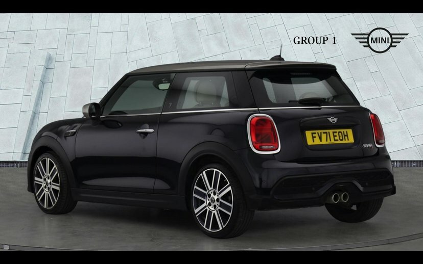 Mini Hatch 3-Door Hatch Cooper S Exclusive FV71EOH Black #2