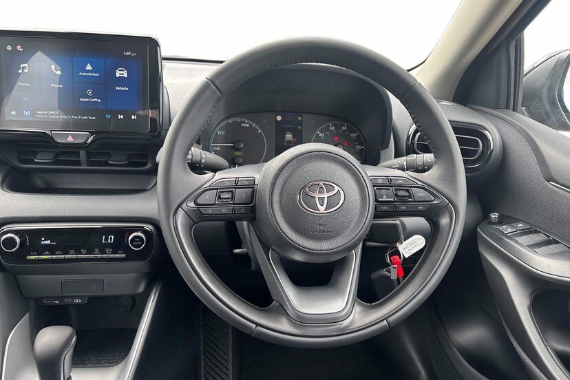 Toyota Yaris 1.5 Vvt-h Icon Hatchback Hybrid E-cvt RA26GWW #6