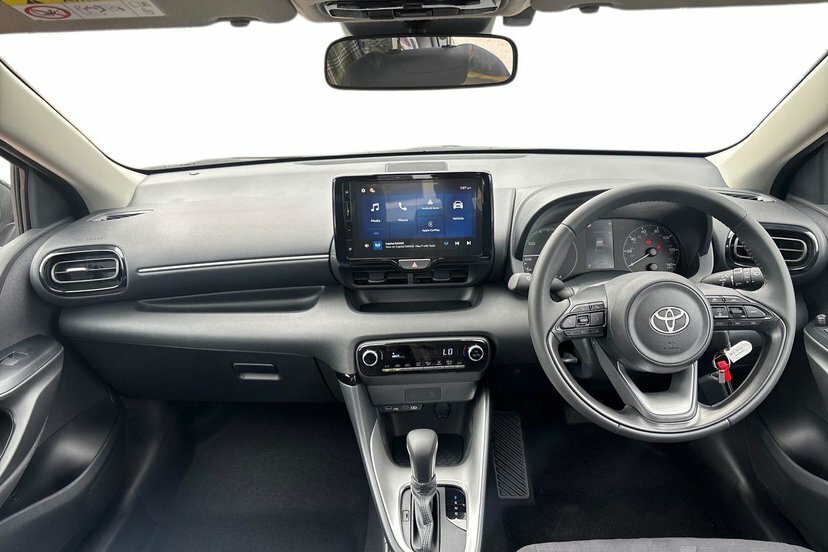 Toyota Yaris 1.5 Vvt-h Icon Hatchback Hybrid E-cvt RA26GWW #5