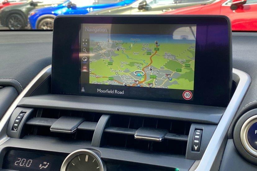 Lexus NX 300H 2.5 Premium Sport Edition Cvt Red #8