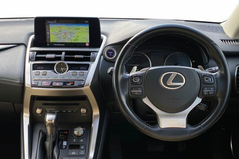 Lexus NX 300H 2.5 Premium Sport Edition Cvt Red #11